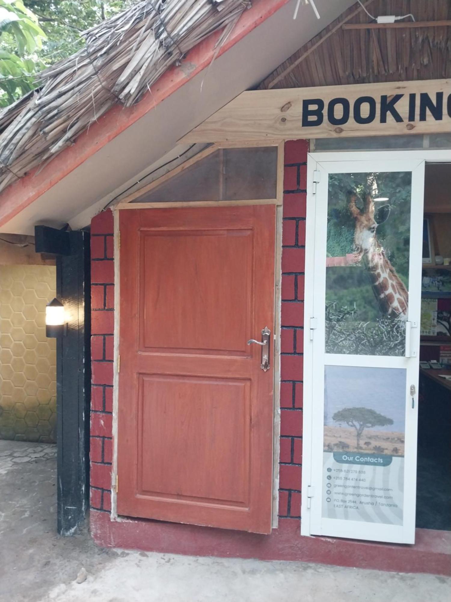 Green Garden Guest House Аруша Стая снимка