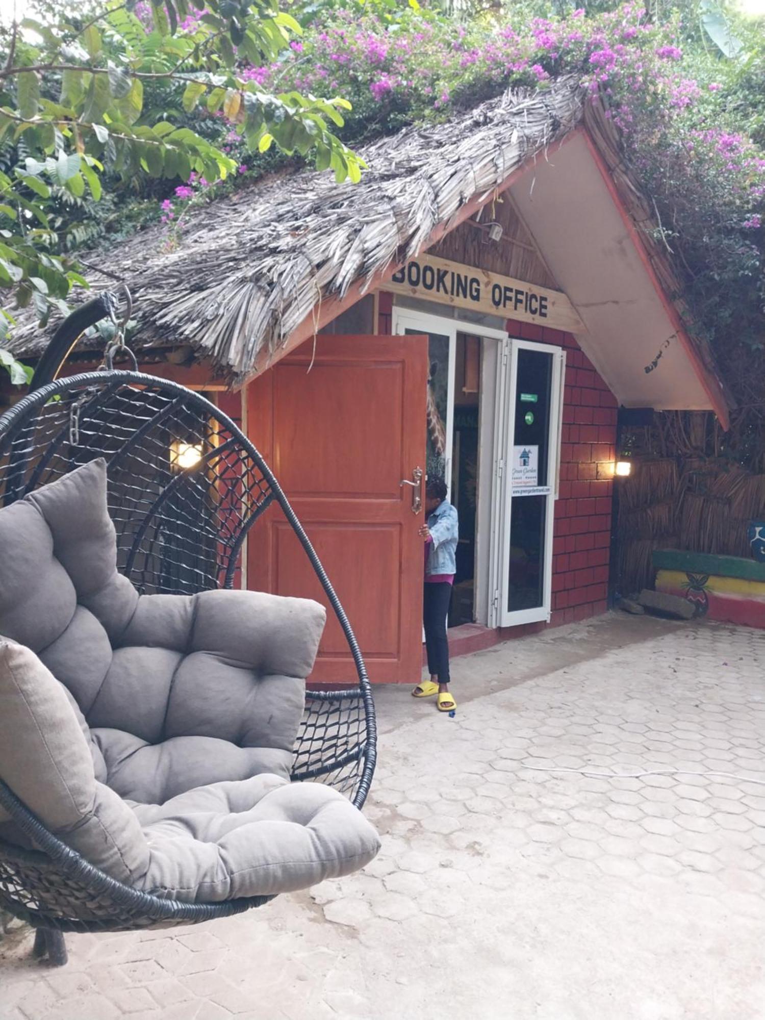 Green Garden Guest House Аруша Стая снимка